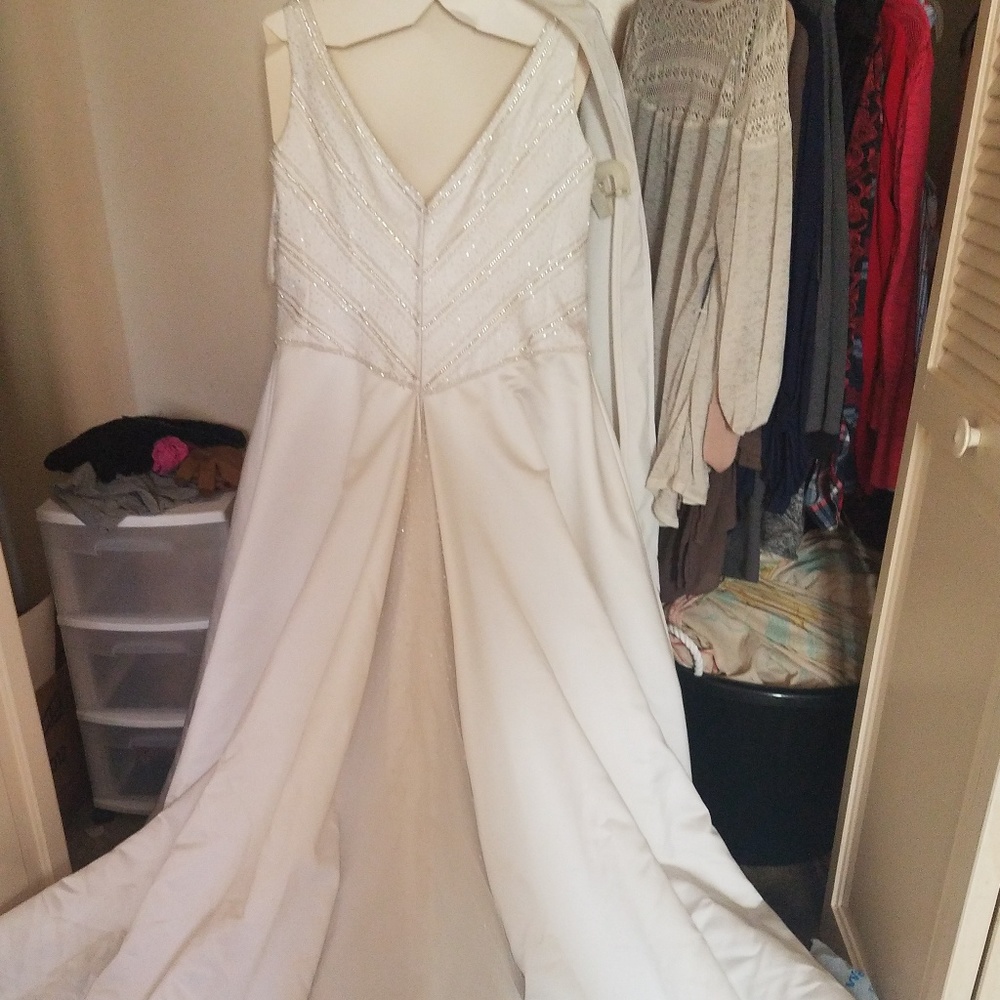 Wedding dress
